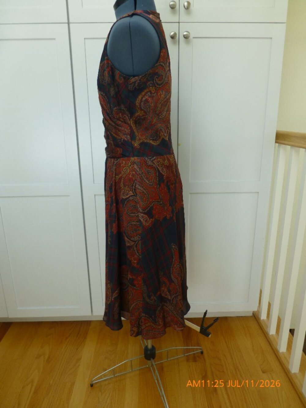 Lauren Ralph Lauren 100% Silk Paisley Plaid Sleeveless V Neck Dress Women Size 8 - Picture 2 of 11